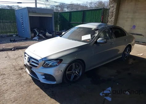2017 Mercedes-Benz E 300 4Matic из США, поврежденный, VIN WDDZF4KB3HA177441